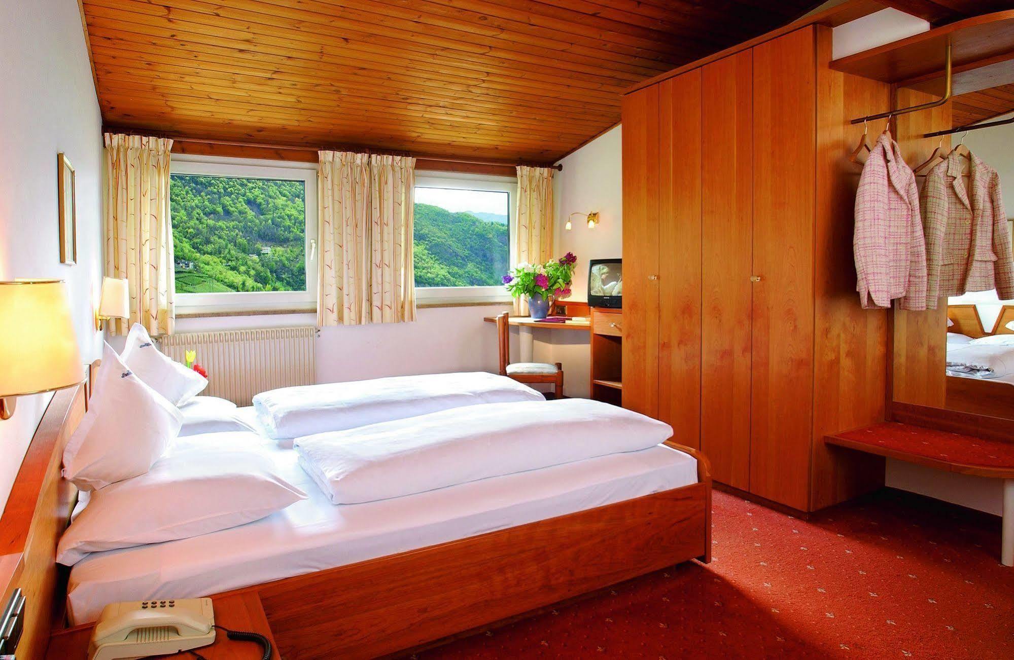 Hotel Rentschnerhof Bolzano Ngoại thất bức ảnh